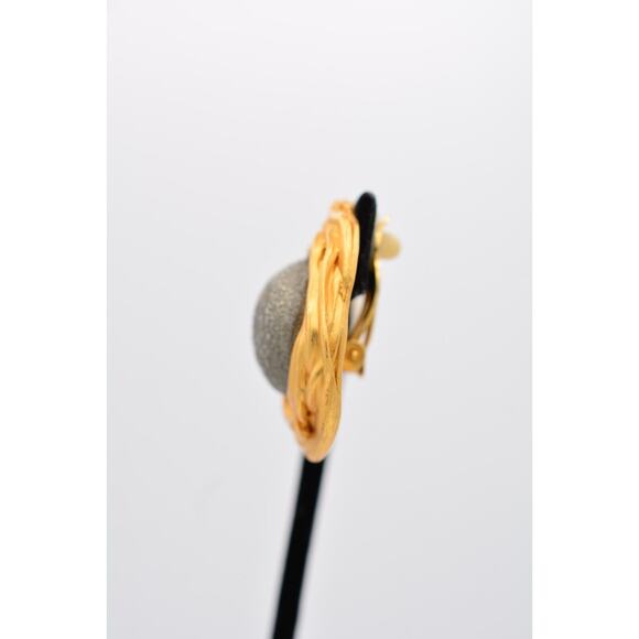 Vintage Clip On Earrings Brushed Gold Matte Brutalist Chunky Heavy 1980s BinAK - Picture 11 of 12